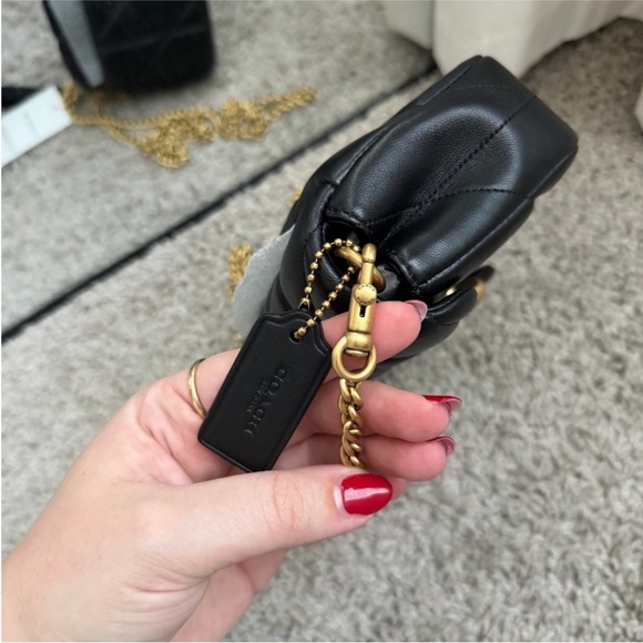 Final price NWT Coach Quilted Tabby Wristlet Crossbody Bag with Gold Chain - Picture 6 of 15